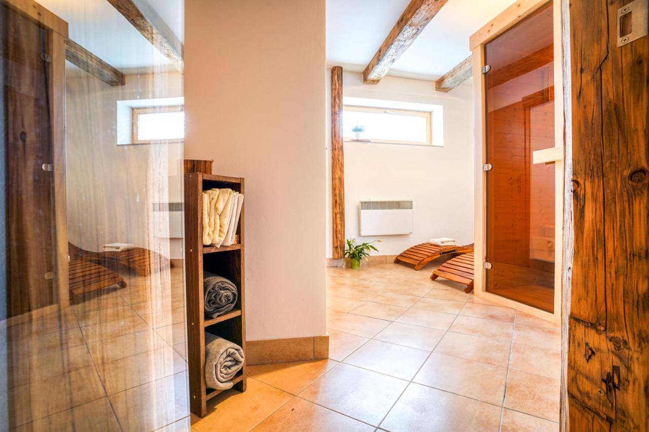 Cakyho Kuria - Mezonetovy Apartman S Krbom A Saunami Smižany Eksteriør billede